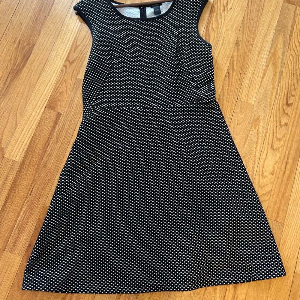 Comfortable Ann Taylor Black and White Polka Dot Dress - size 10